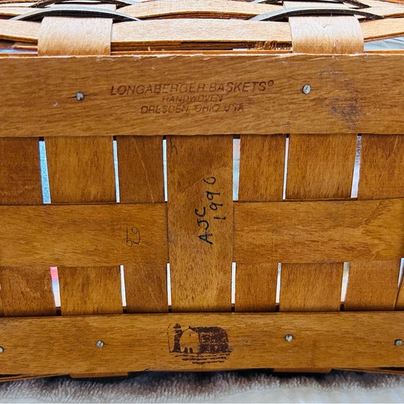 Longaberger Heartland collection basket with green weave. Mint condition. - Picture 4 of 8